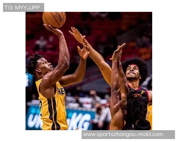 老里直言球队表现不佳却将责任推给裁判与他人缺乏自省意识 老里直言球队表现不佳却将责任推给裁判与他人缺乏自省意识