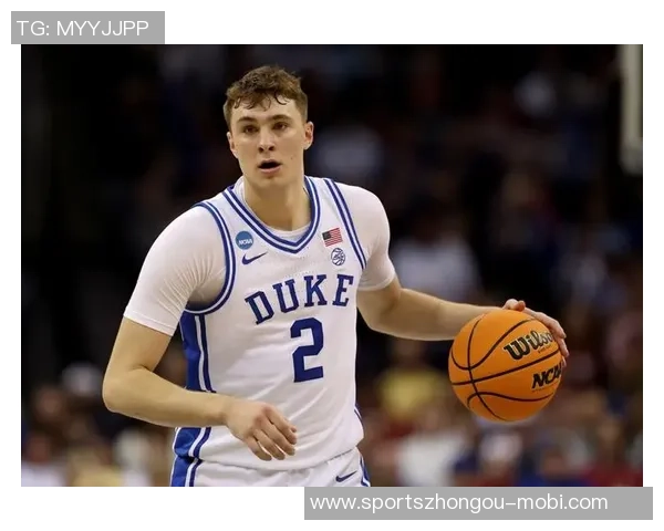 克莱鼓励弗拉格新秀赛季大胆尝试放开打球无需担心责任承担